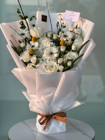 Ivory Grace Bouquet
